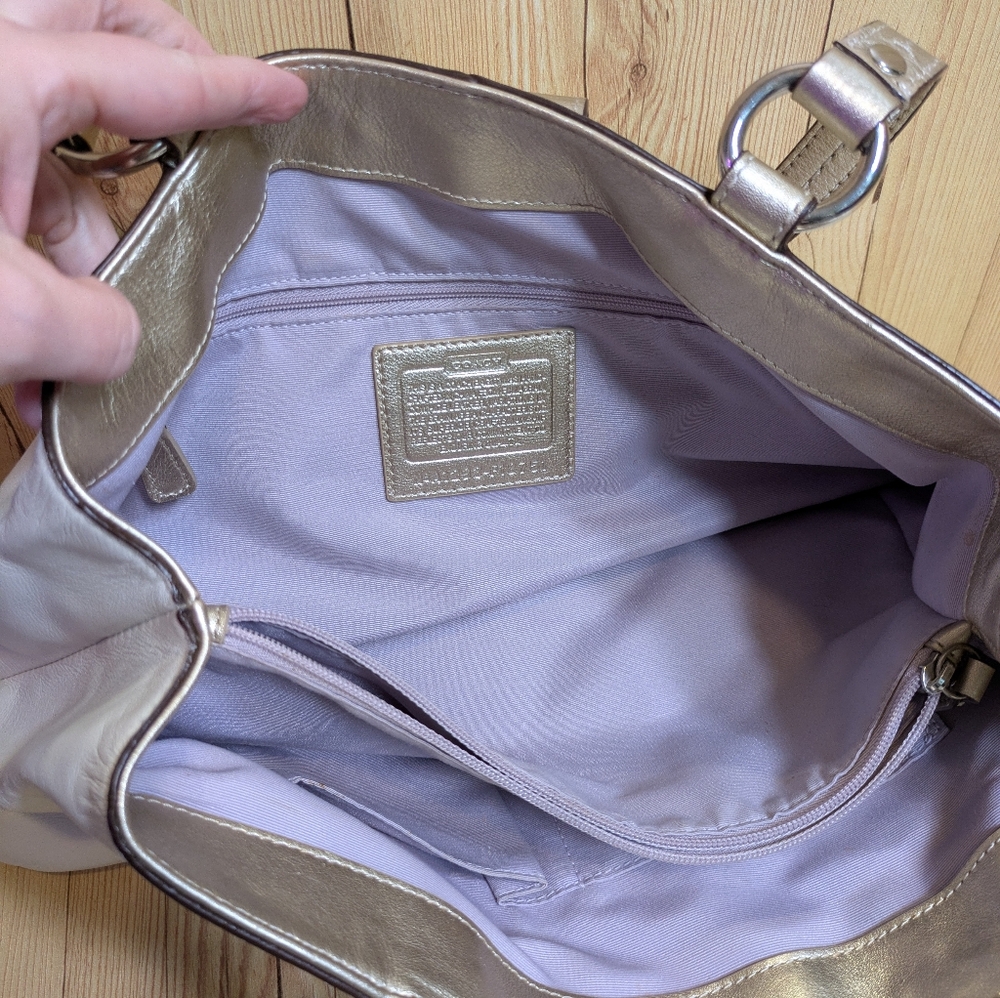 Coach Soho Leather Gold Metallic Handbag Purse - Picture 4 of 4